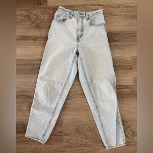 Levi's Women's High Rise Light Wash Jeans